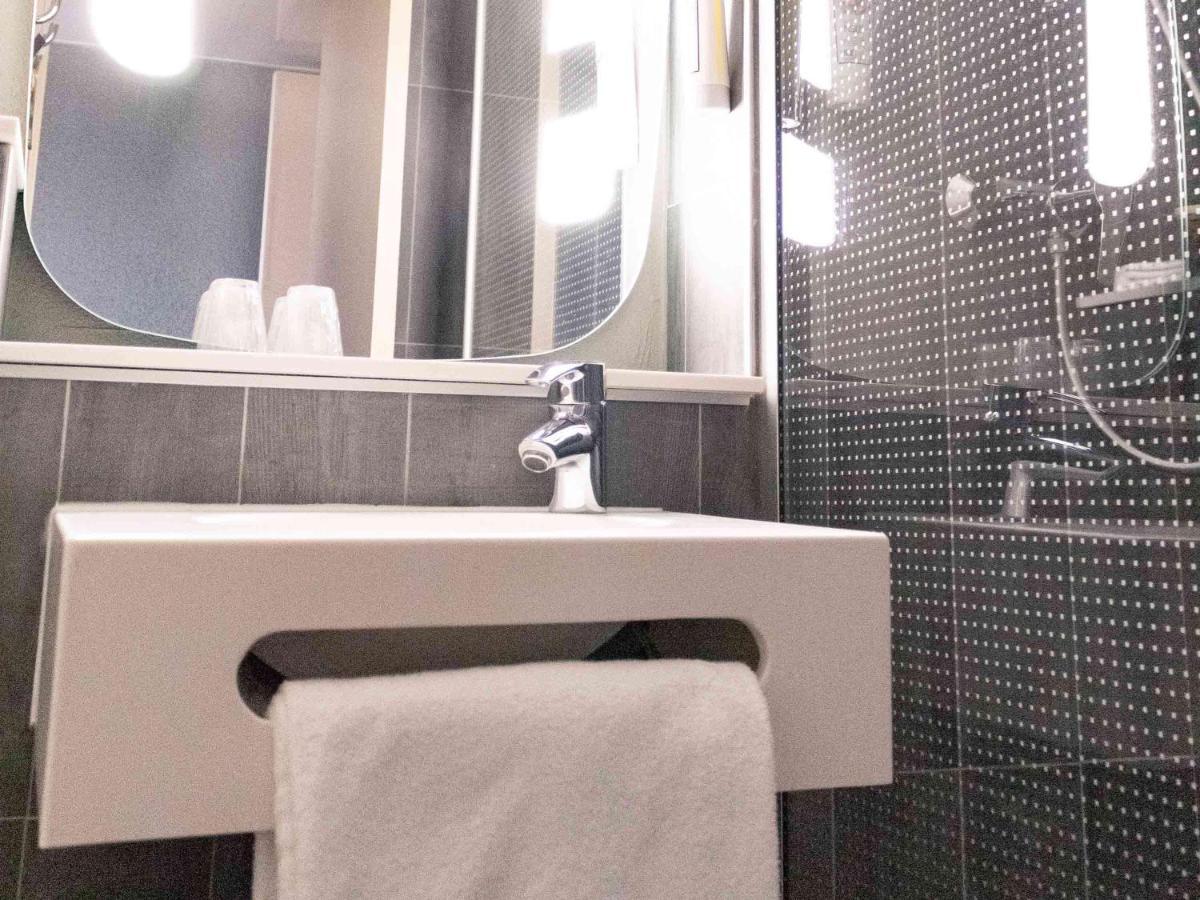 Hotel Ibis Paris Gennevilliers Zewnętrze zdjęcie