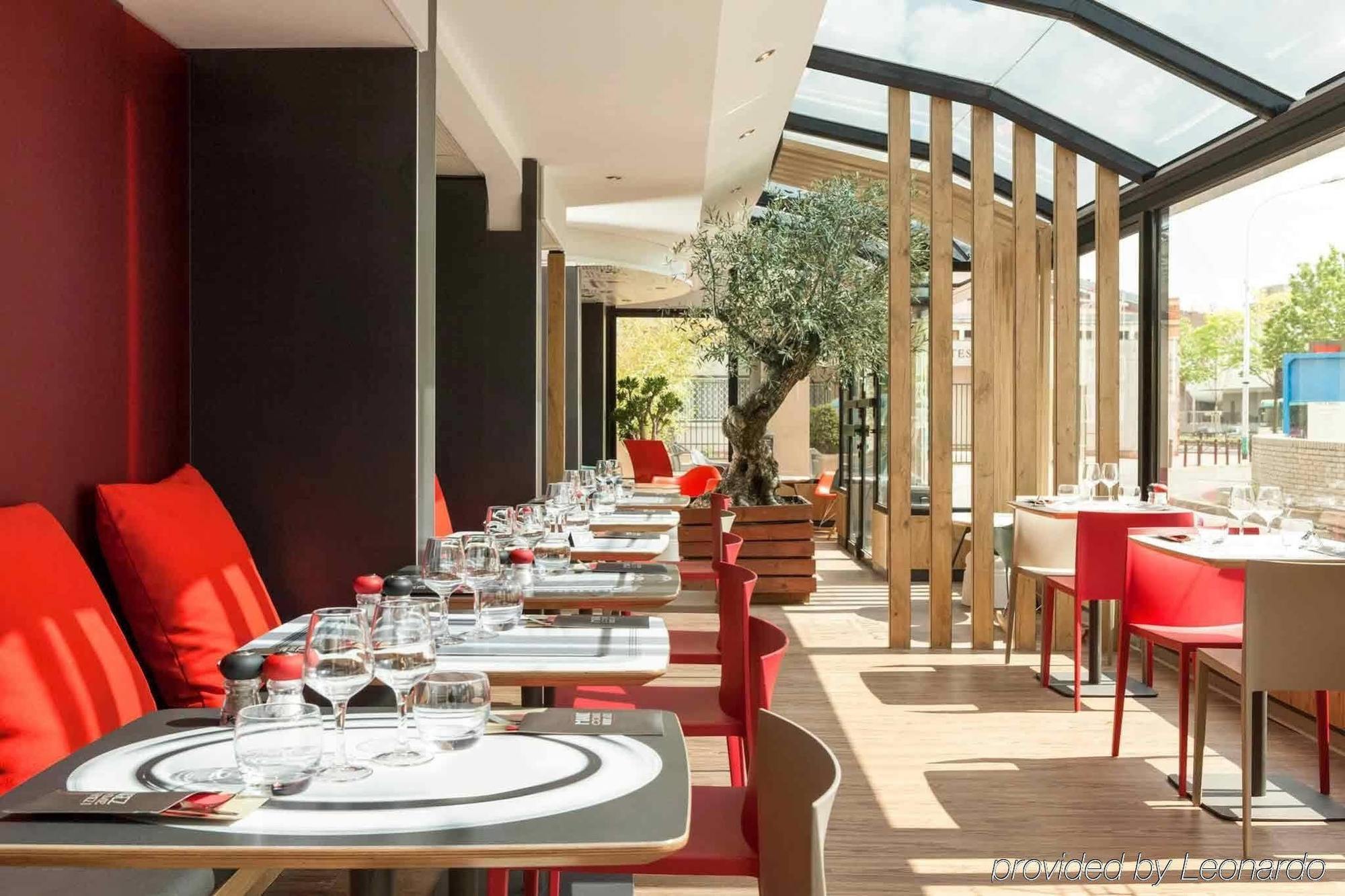 Hotel Ibis Paris Gennevilliers Zewnętrze zdjęcie